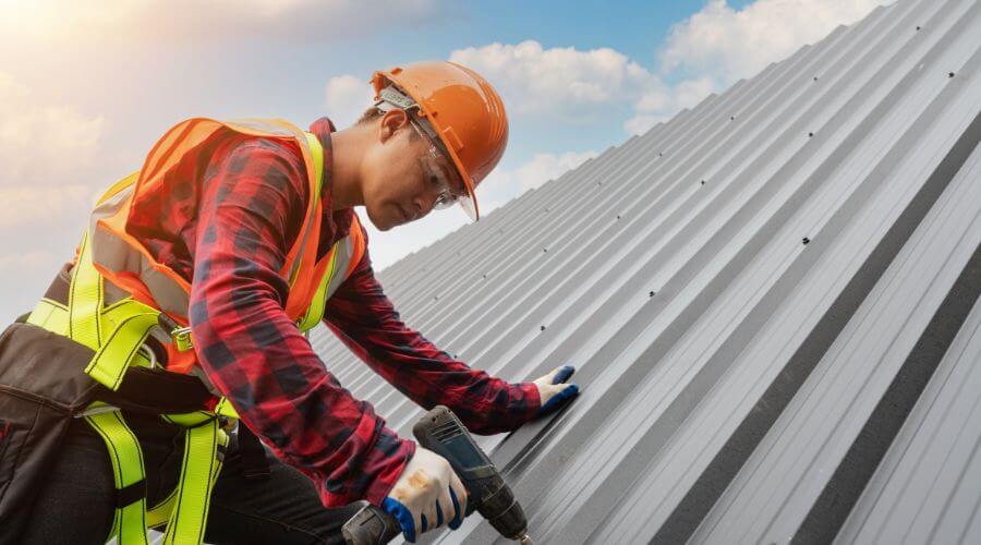Professional metal roof installation in Bristow, IA